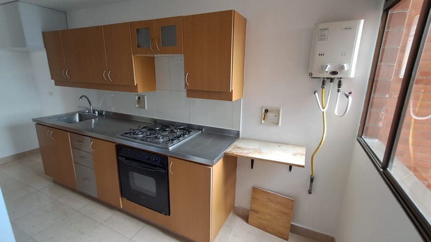 Apartamento de 3 alcobas en arriendo en Los Balsos, Medellín, 106 m² · foto 6 de 19