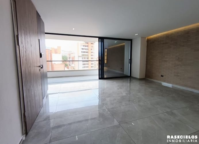 Apartamento de 3 alcobas en arriendo en Las Acacias, Medellín, 130 m² · foto 3 de 20