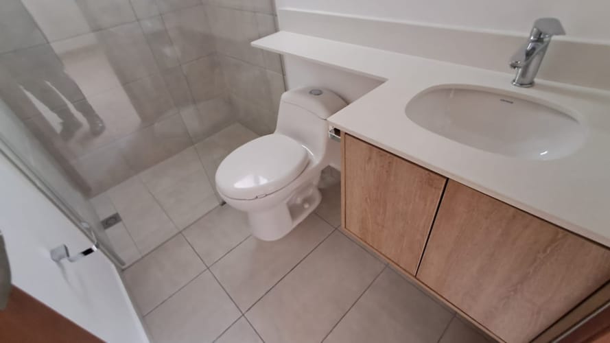 Apartamento de 3 alcobas en arriendo en Los Balsos, Medellín, 106 m² · foto 13 de 19
