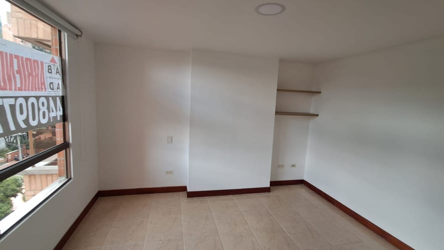 Apartamento de 3 alcobas en arriendo en Los Balsos, Medellín, 106 m² · foto 17 de 19