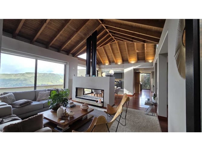 Casa de 3 alcobas en venta en Paramo, La Calera, 330 m² · foto 11 de 24