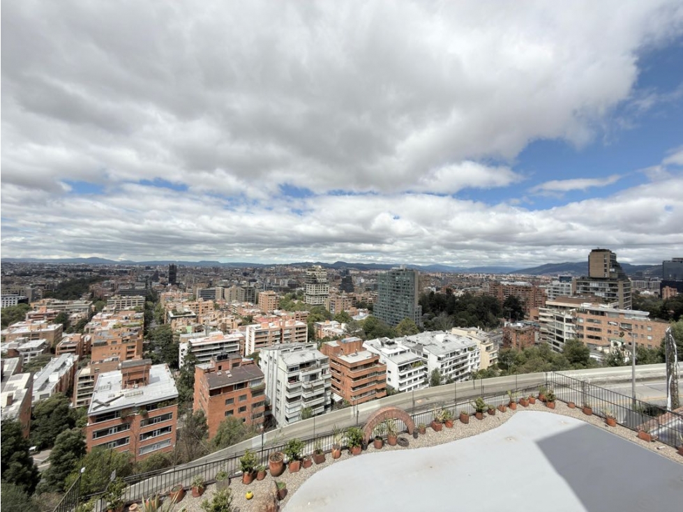 Apartamento en venta en El Chico, Bogotá · foto 7 de 24