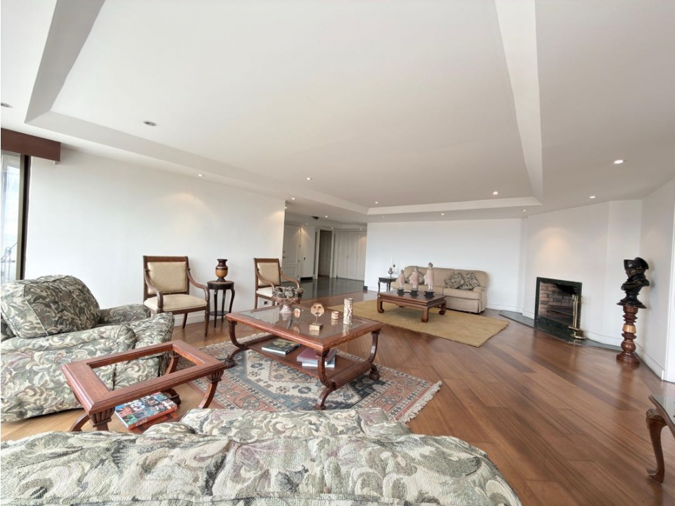 Apartamento en venta en El Chico, Bogotá · foto 8 de 24