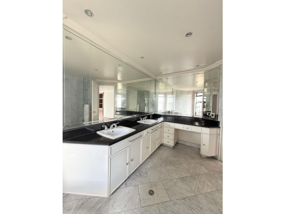 Apartamento en venta en El Chico, Bogotá · foto 21 de 24