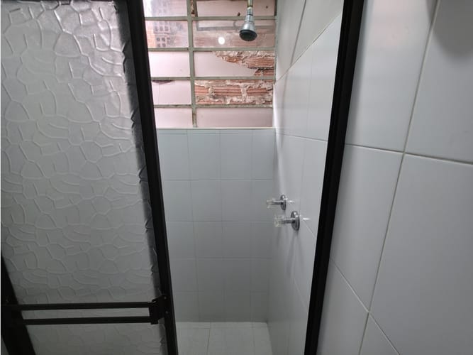 Casa de 6 alcobas en arriendo en Miraflores, Medellín, 160 m² · foto 14 de 24