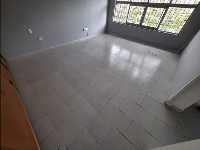 Casa de 6 alcobas en arriendo en Miraflores, Medellín, 160 m² · foto 15 de 24