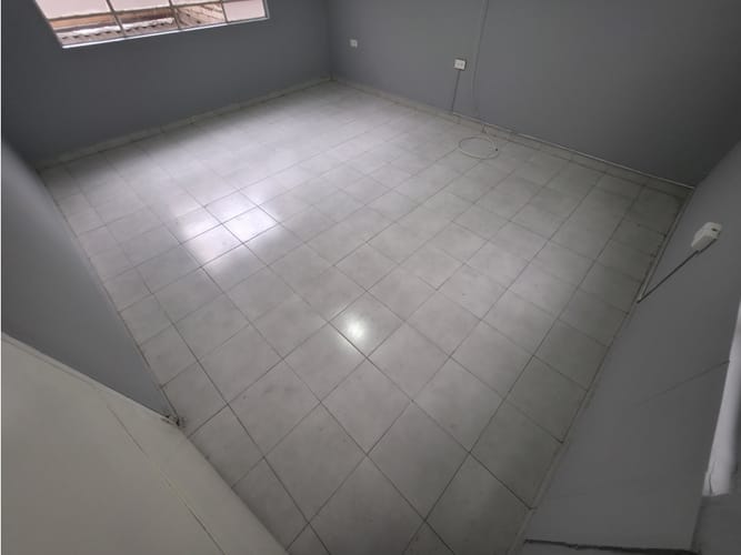 Casa de 6 alcobas en arriendo en Miraflores, Medellín, 160 m² · foto 21 de 24