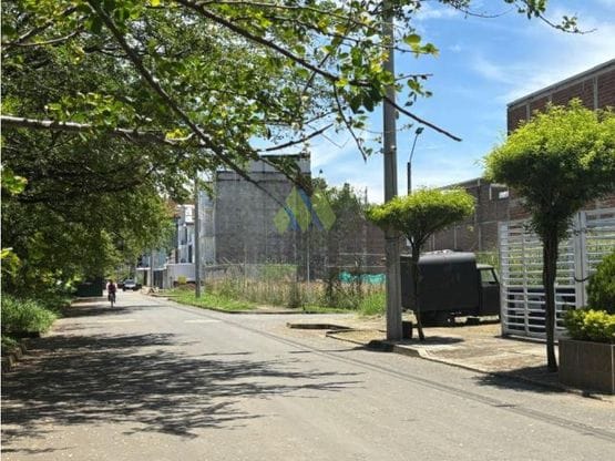Lote en venta en Ciudad 2000, Cali, 105 m² · foto 2 de 5