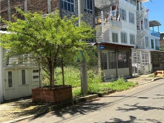 Lote en venta en Ciudad 2000, Cali, 105 m² · foto 3 de 5