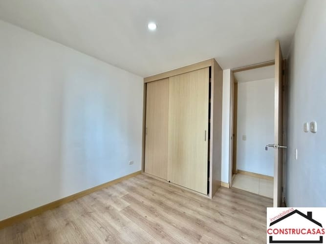 Apartamento de 3 alcobas en arriendo en Loma De San Jose, La Estrella, 80 m² · foto 11 de 17