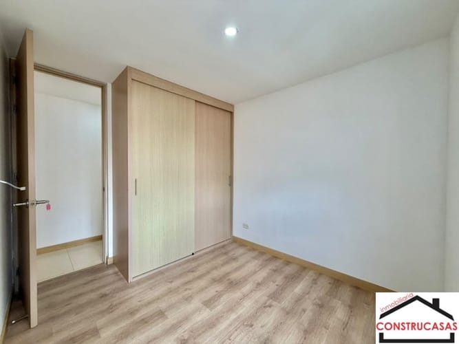 Apartamento de 3 alcobas en arriendo en Loma De San Jose, La Estrella, 80 m² · foto 15 de 17