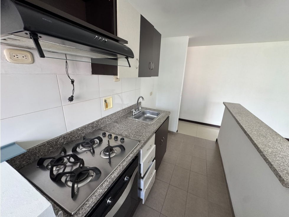 Apartamento en arriendo en El Trianon, Medellín · foto 6 de 21