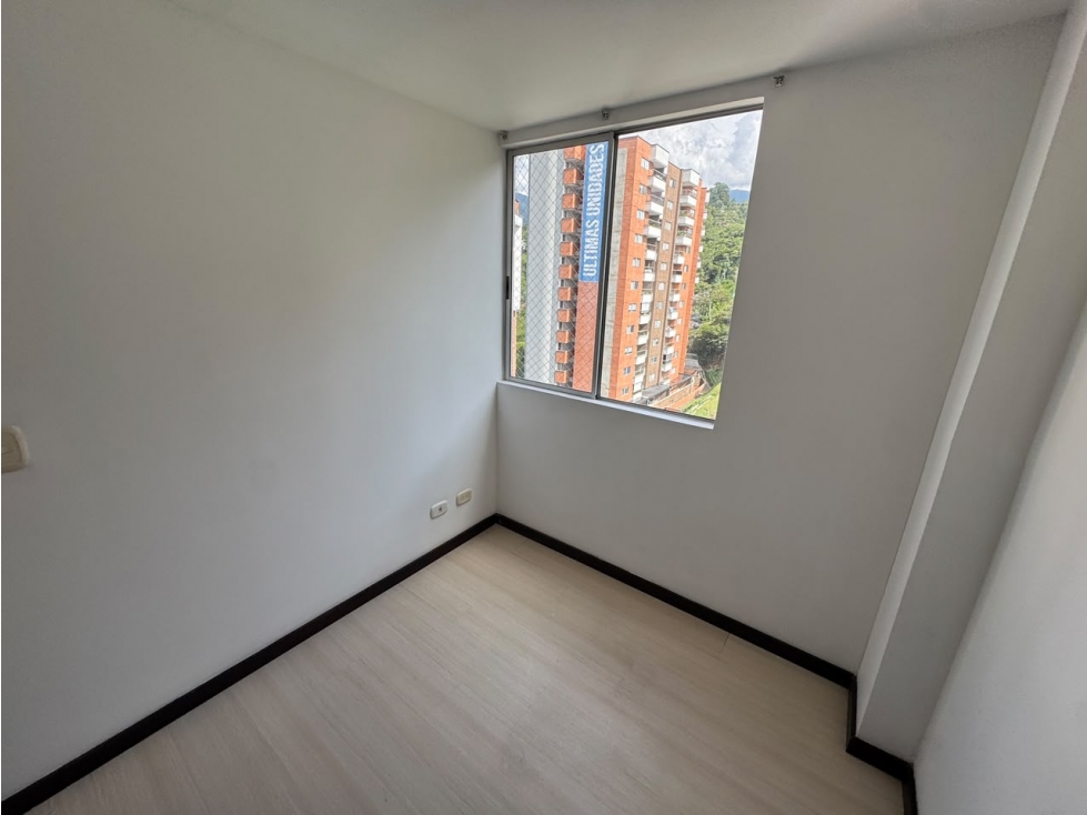 Apartamento en arriendo en El Trianon, Medellín · foto 7 de 21