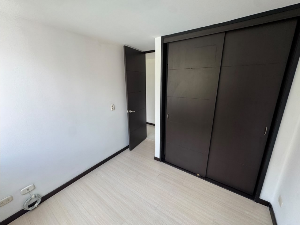 Apartamento en arriendo en El Trianon, Medellín · foto 11 de 21