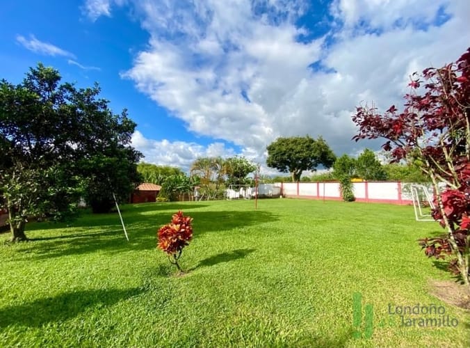 Finca en venta en Puerto Espejo, Armenia, 6626 m² · foto 2 de 7