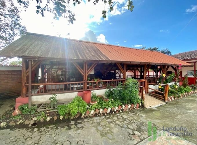 Finca en venta en Puerto Espejo, Armenia, 6626 m² · foto 4 de 7