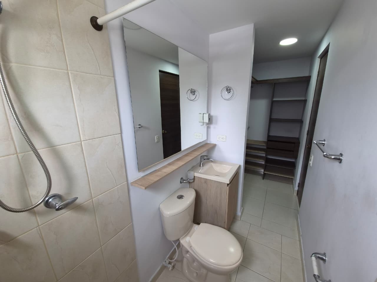 Apartamento en venta en Boston, Medellín · foto 5 de 22