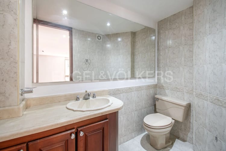 Apartamento de 3 alcobas en venta en Santa Barbara Occidental, Bogotá, 235 m² · foto 17 de 18