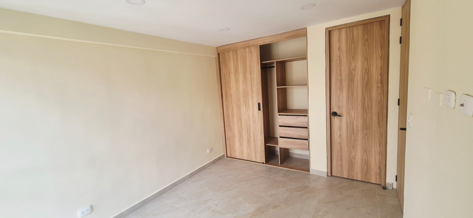 Apartamento en venta en Colina Campestre, Bogotá · foto 2 de 7