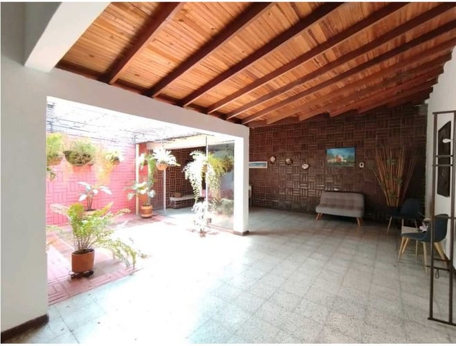 Casa de 5 alcobas en venta en El Bosque, Cali, 368 m² · foto 6 de 20