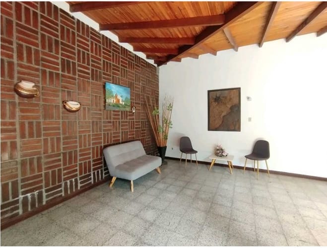 Casa de 5 alcobas en venta en El Bosque, Cali, 368 m² · foto 7 de 20