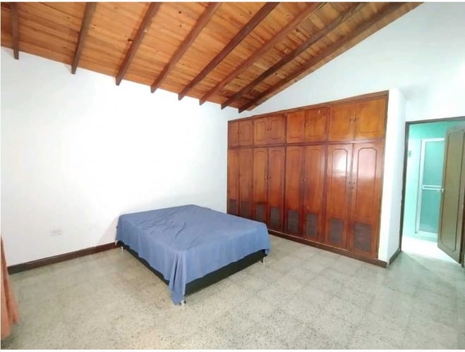 Casa de 5 alcobas en venta en El Bosque, Cali, 368 m² · foto 9 de 20