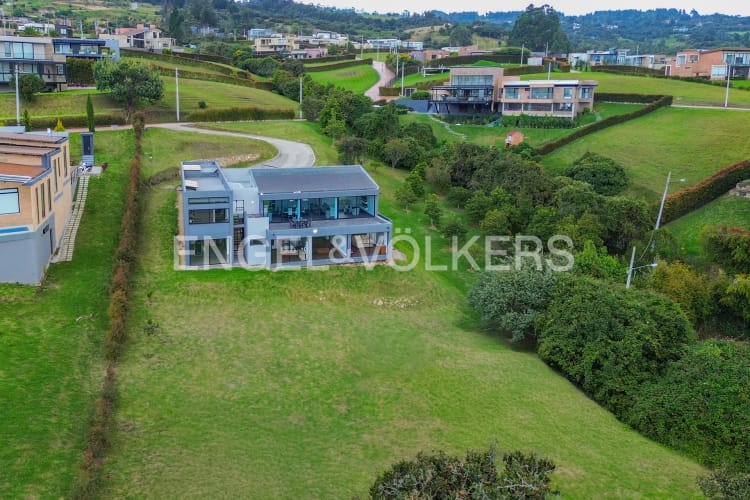 Casa de 5 alcobas en arriendo en San Gabriel, Sopó, 416 m² · foto 20 de 20