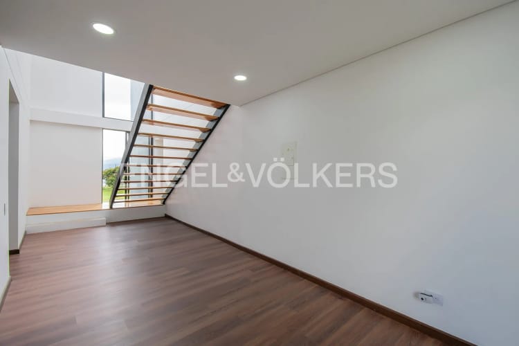 Casa de 5 alcobas en arriendo en San Gabriel, Sopó, 416 m² · foto 10 de 20