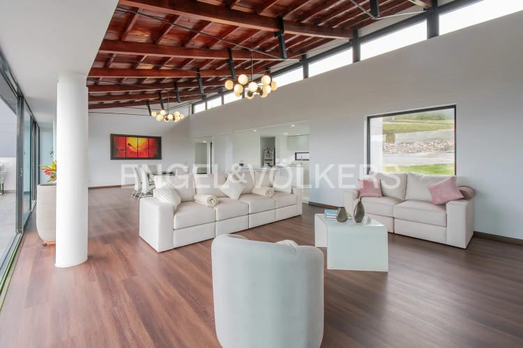 Casa de 5 alcobas en arriendo en San Gabriel, Sopó, 416 m² · foto 3 de 20