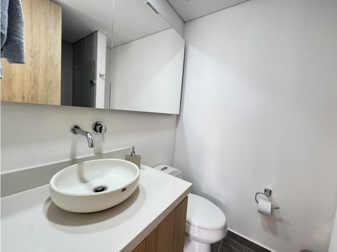 Apartamento de 1 alcoba en arriendo en El Poblado, Medellín, 55 m² · foto 10 de 11