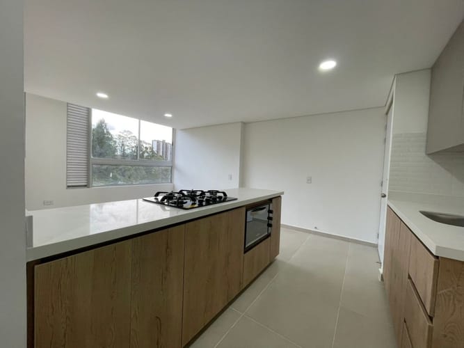 Apartamento de 2 alcobas en venta en La Macarena, Rionegro, 51 m² · foto 2 de 15