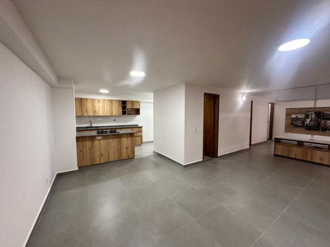 Apartamento de 1 alcoba en arriendo en El Poblado, Medellín, 74 m² · foto 7 de 10