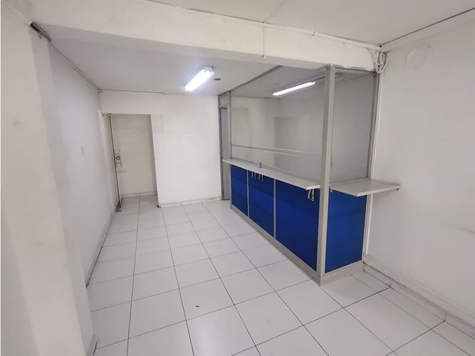 Bodega en arriendo en Caribe, Medellín, 250 m² · foto 2 de 24