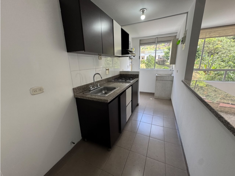 Apartamento en arriendo en El Trianon, Medellín · foto 5 de 22