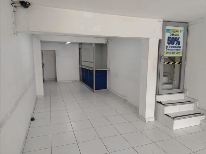 Bodega en arriendo en Caribe, Medellín, 250 m² · foto 4 de 24