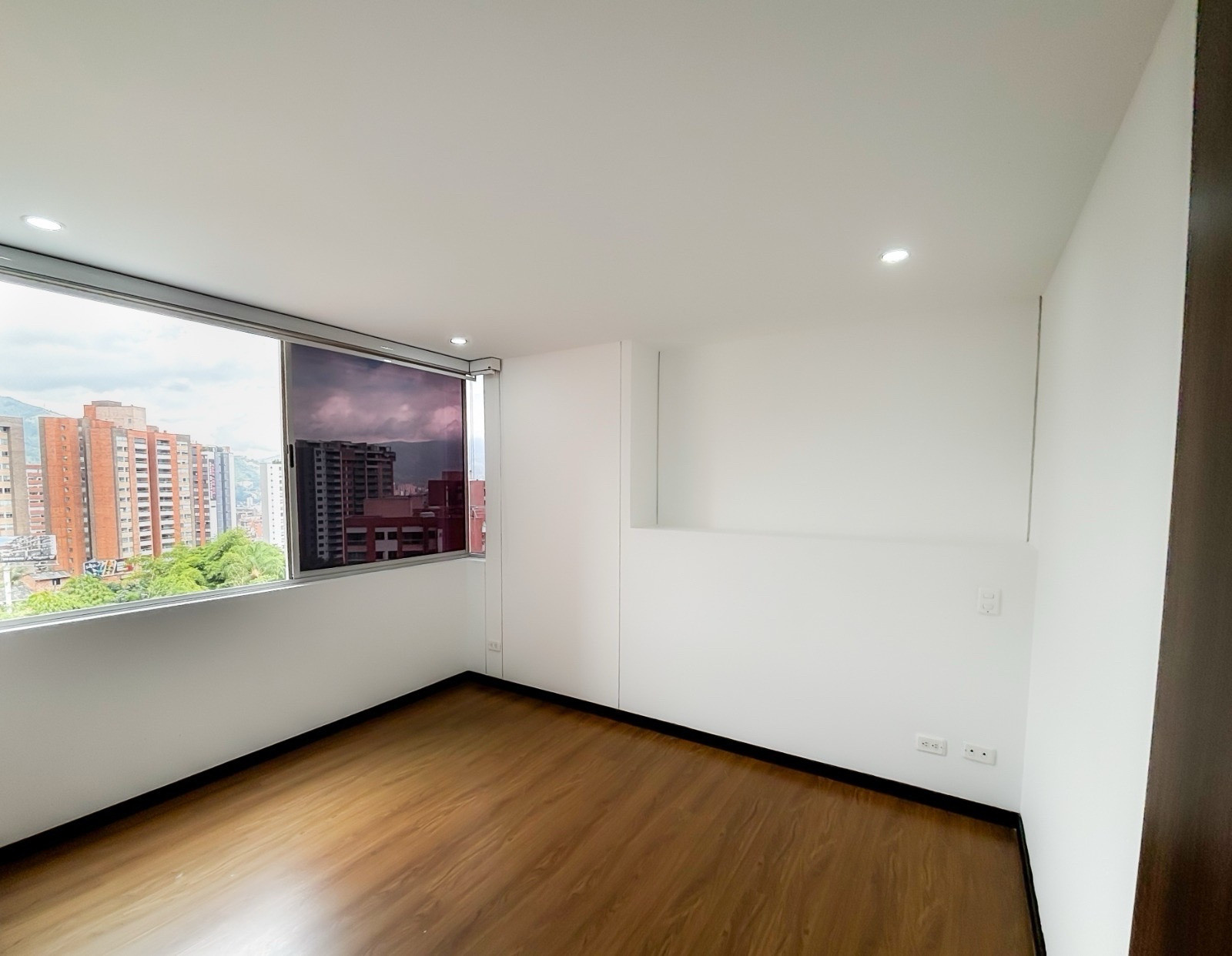 Apartamento en arriendo en El Esmeraldal, Envigado · foto 9 de 12