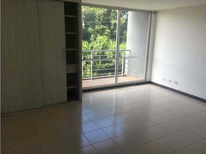 Apartaestudio en venta en Calasanz, Medellín, 34 m² · foto 2 de 10