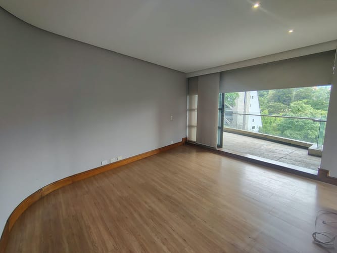 Apartamento de 2 alcobas en arriendo en La Aguacatala, Medellín, 180 m² · foto 2 de 17