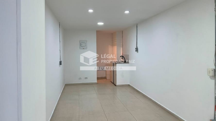 Local en arriendo en Belen La Palma, Medellín, 20 m² · foto 2 de 11