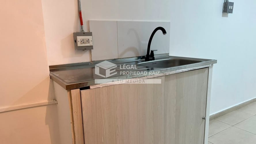 Local en arriendo en Belen La Palma, Medellín, 20 m² · foto 6 de 11