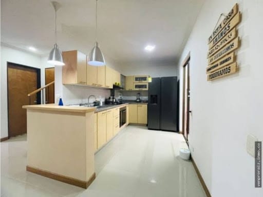 Casa de 3 alcobas en venta en La Ceja, 129 m² · foto 2 de 15