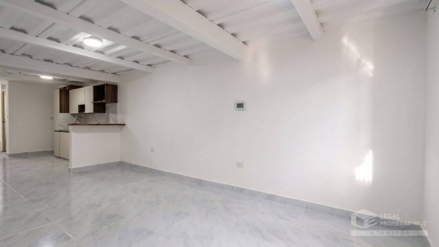 Apartamento de 2 alcobas en arriendo en Florencia, Medellín, 45 m² · foto 4 de 6