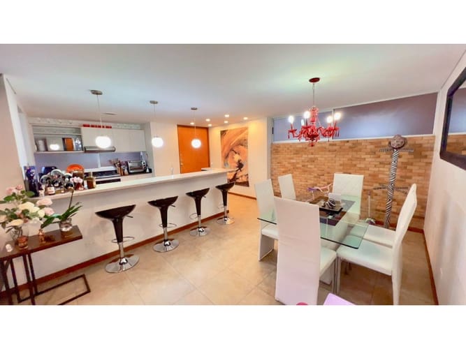 Apartamento de 2 alcobas en venta en Los Naranjos, Medellín, 118 m² · foto 7 de 12