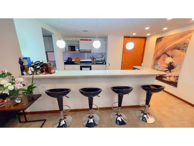 Apartamento de 2 alcobas en venta en Los Naranjos, Medellín, 118 m² · foto 8 de 12
