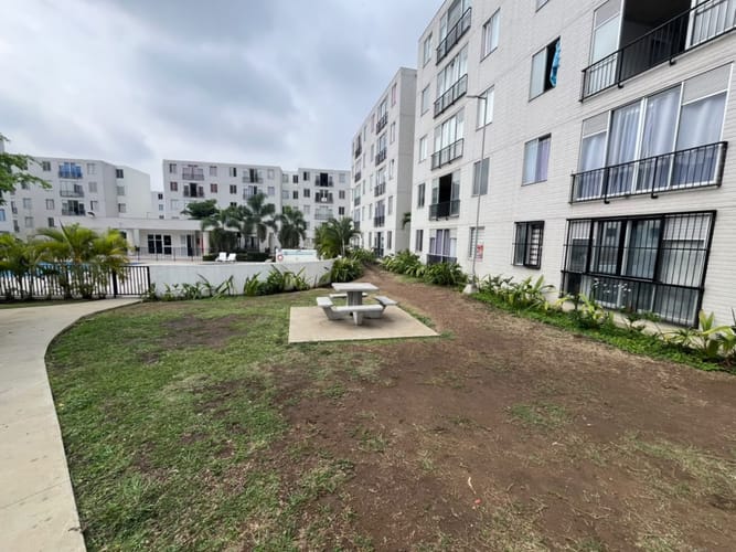 Apartamento de 2 alcobas en arriendo en Arroyohondo, Yumbo, 65 m² · foto 5 de 22