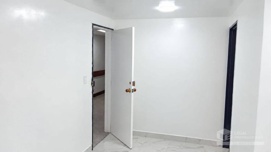 Oficina en arriendo en La Candelaria, Medellín, 58 m² · foto 6 de 6