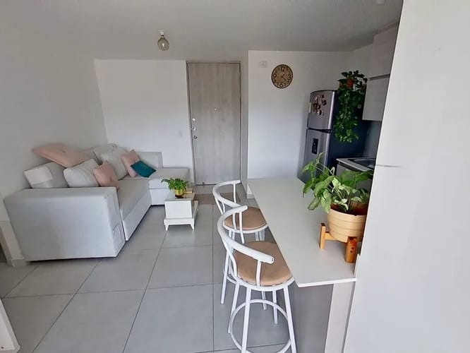 Apartamento de 3 alcobas en venta en Vegas De La Doctora, Sabaneta, 69 m² · foto 2 de 10