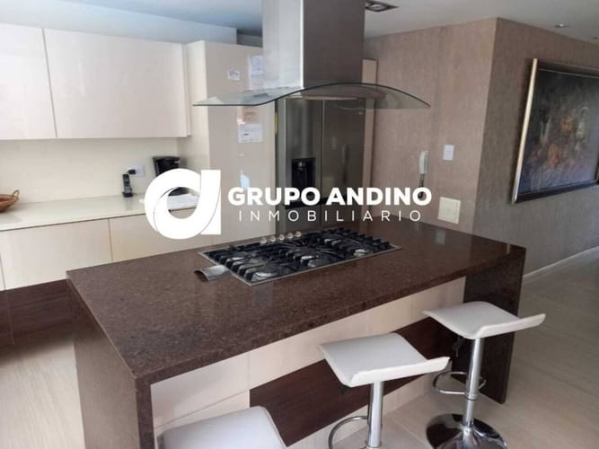Casa de 4 alcobas en venta en Lagos Del Cacique, Bucaramanga, 500 m² · foto 5 de 24