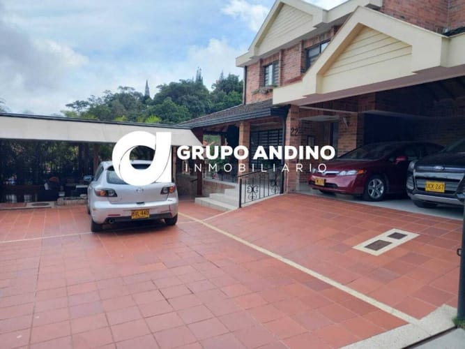 Casa de 4 alcobas en venta en Lagos Del Cacique, Bucaramanga, 500 m² · foto 8 de 24