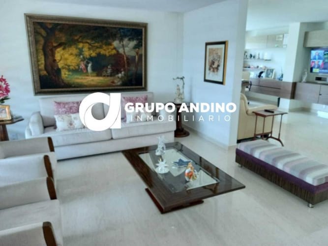 Casa de 4 alcobas en venta en Lagos Del Cacique, Bucaramanga, 500 m² · foto 9 de 24